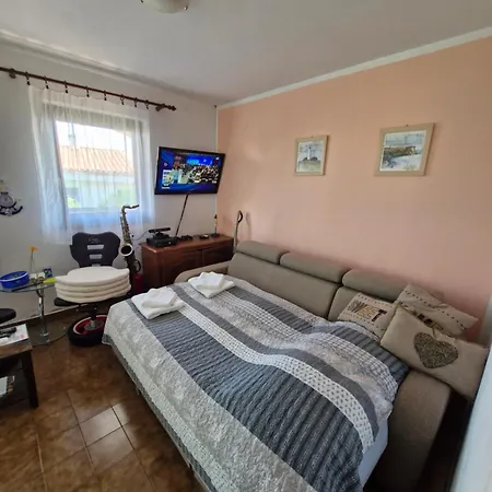 Apartment Hribar 2 *